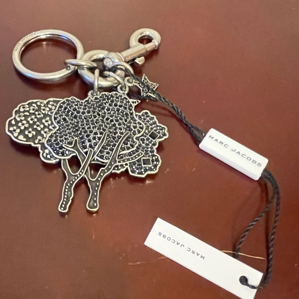 NWT MARC JACOBS Silver Tone Crystal Tree Key Ring Keychain Clip Bag Purse Charm